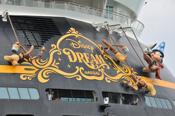The travels of Beth and Steve: Our adventure to The Disney Dream from 2014